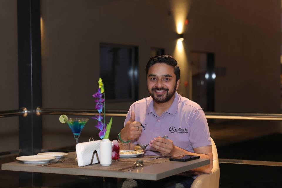 HAppy Guest