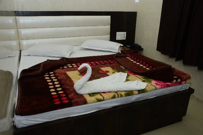 Aashiyana Inn Hotel