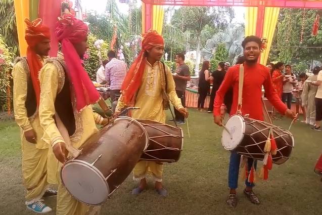 Wedding entertainers