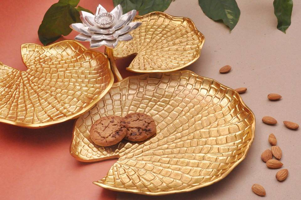 Lotus 3 leaf chocolat platter