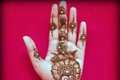 Mehandi Desinger