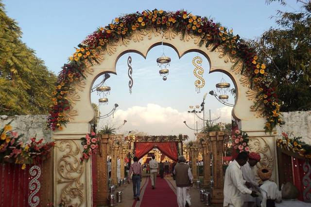 Entrance decor
