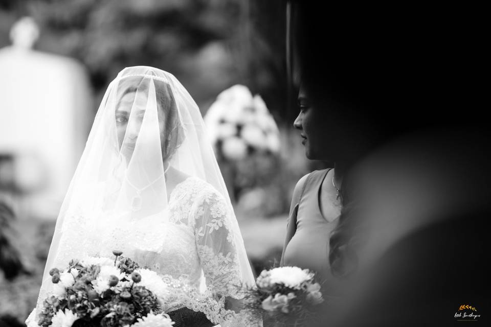 Bridal entry