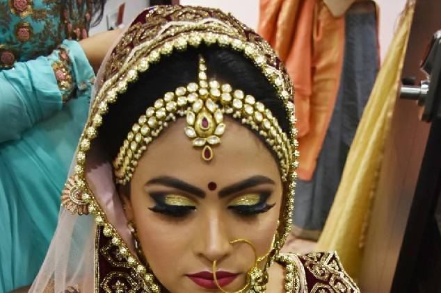 Air-brush bridal makeup