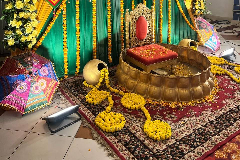 Main decor