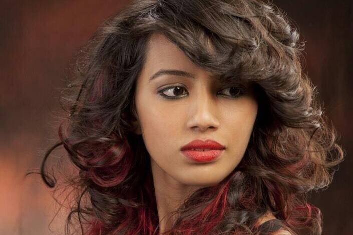 Dhriti Nandwani Makeup n Hair