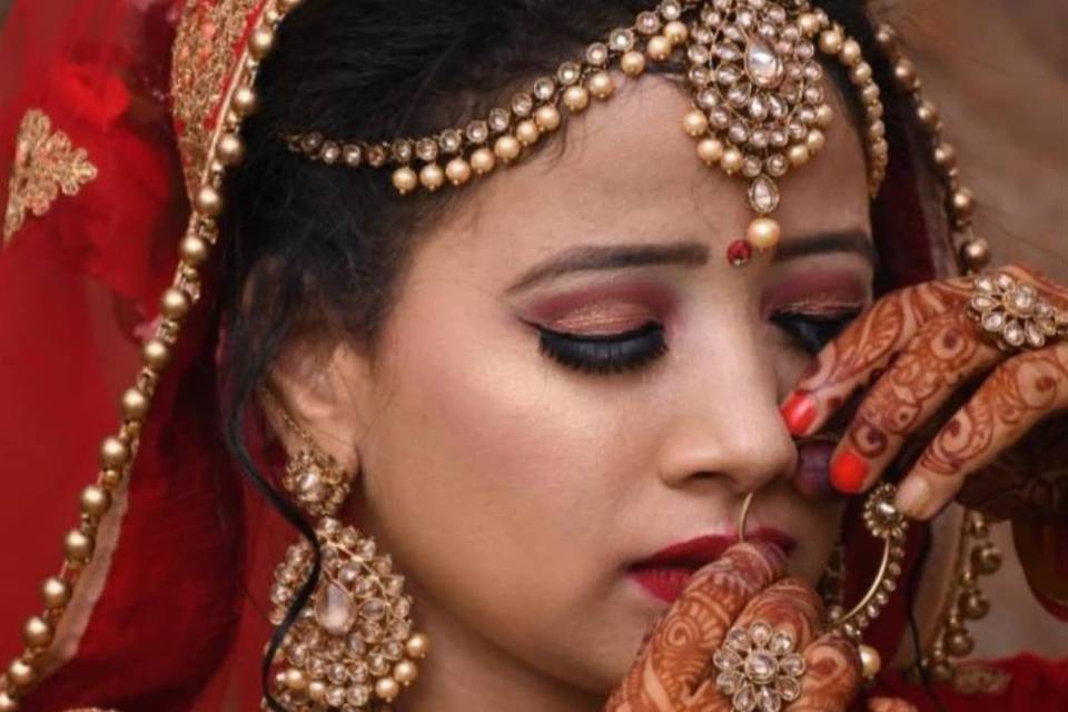 Bridal makeup