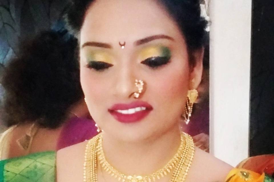 Maharashtrian bride