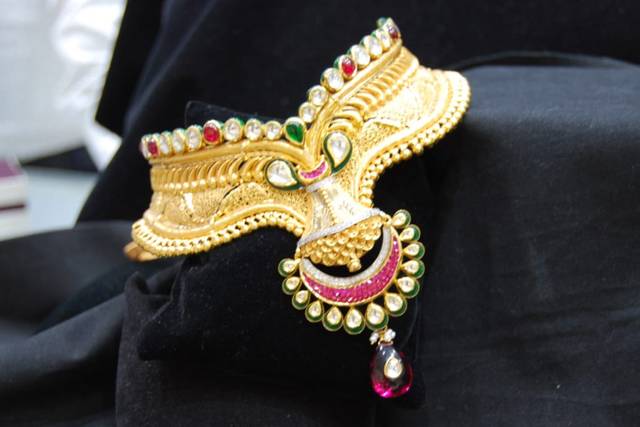 22K Yellow Gold & Gemstone Temple Bangle Set (54.3gm) – Virani Jewelers