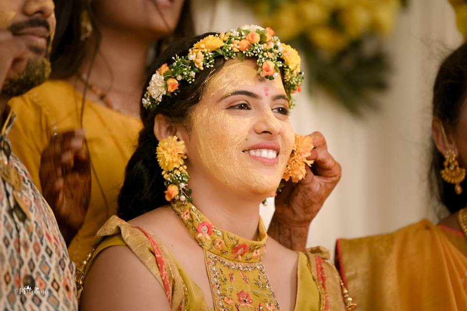 Haldi bride with netural