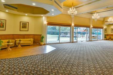 Heritage Village Resort & Spa