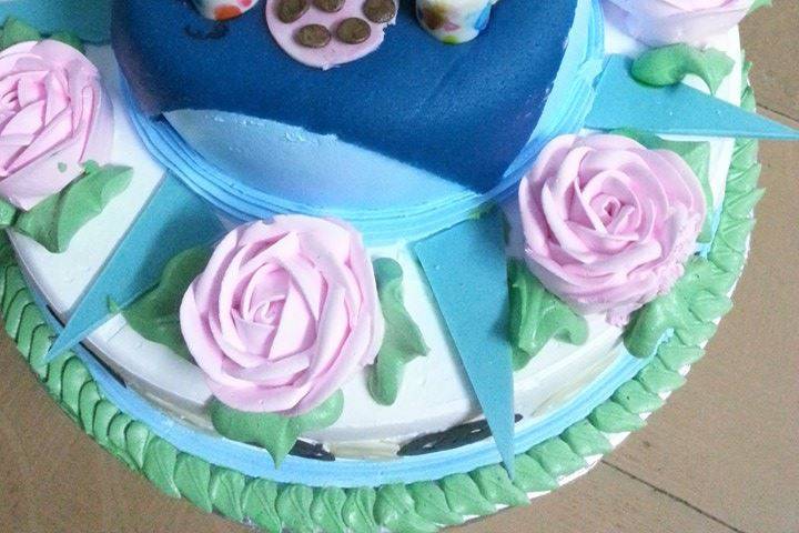 Customized cakes