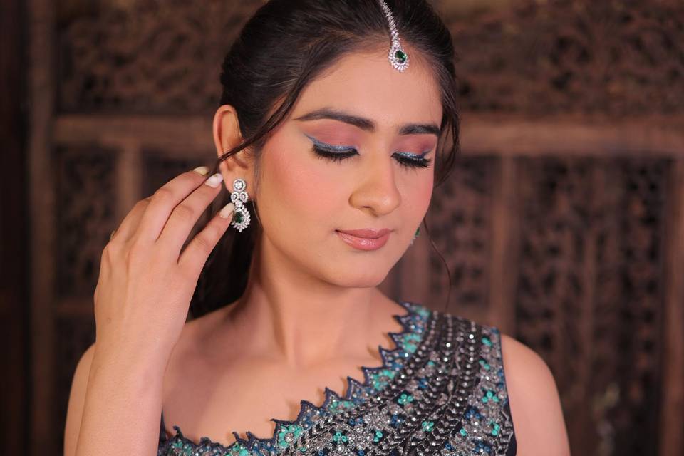 Party makeup