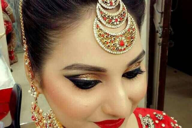 Bridal makeup