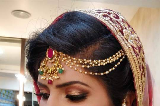 Bridal makeup