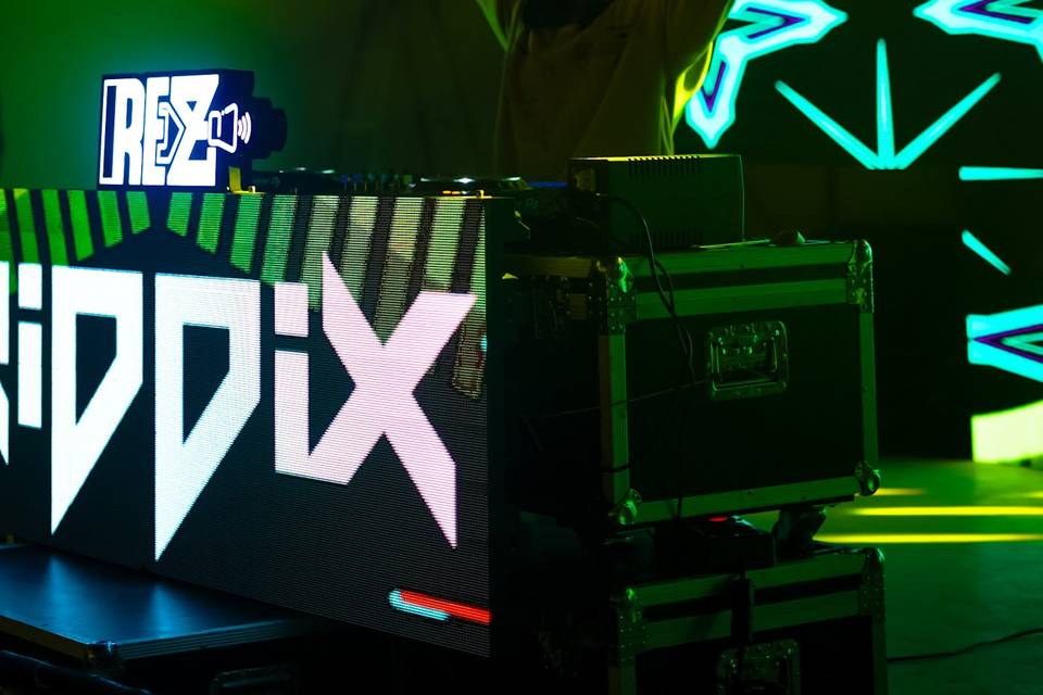 Insta @djriddix