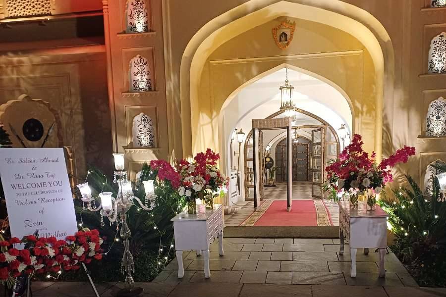 Entrance decor