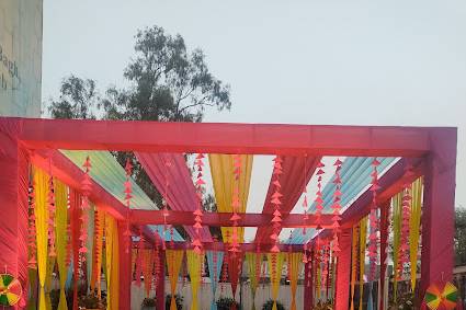 Holi decor