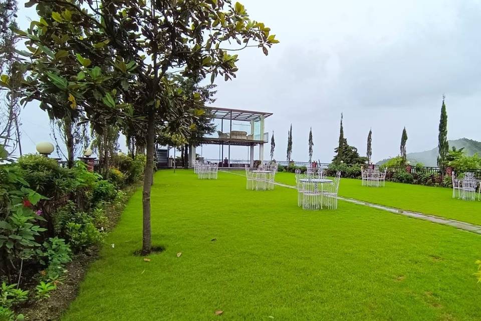 Lawn area