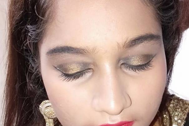 Party makeup