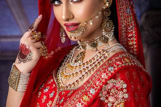 Farah Syed Makeup Artist