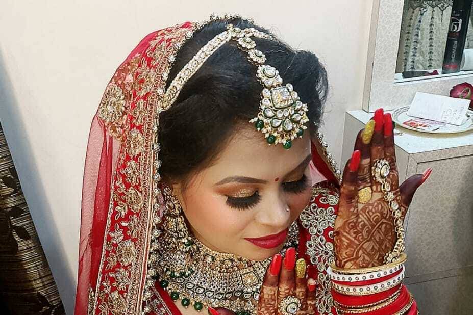 Bridal makeup