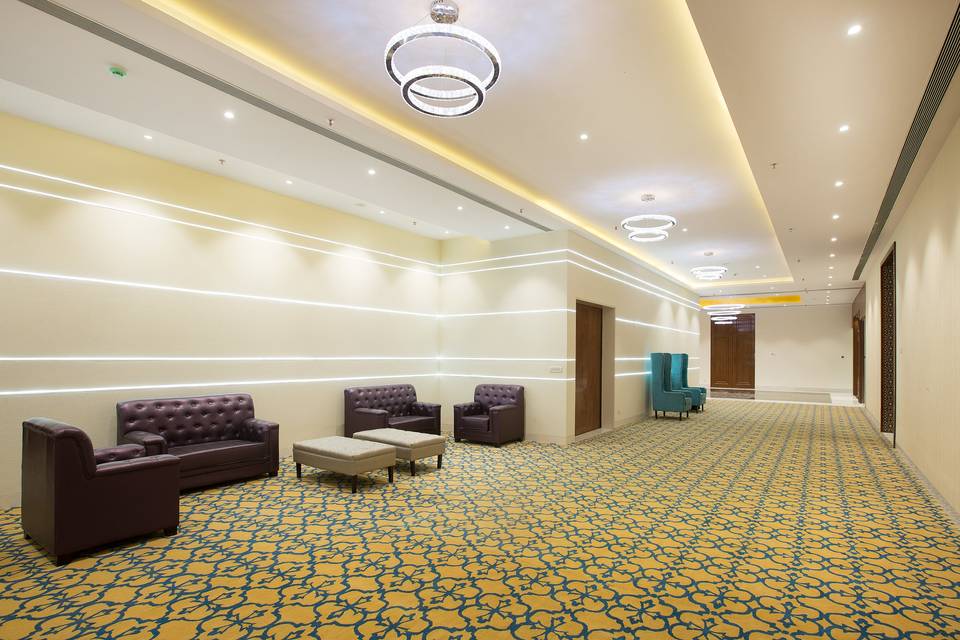 ILeaf Ritz- Pre function Area