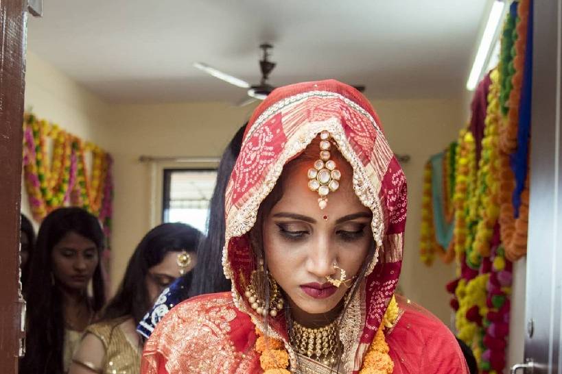 Poonam Mojidra Bridal Makeup Artist