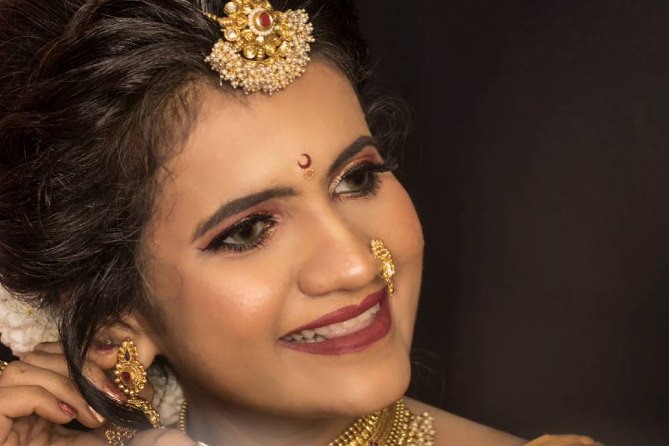 Poonam Mojidra Bridal Makeup Artist