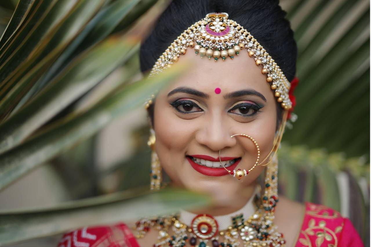 See Pics: Divyanka Tripathi aka Ishita rocks the ethnic look – India TV