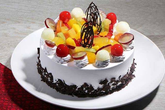 Online Fruit Cake Delivery in Gurgaon - MyFlowerTree