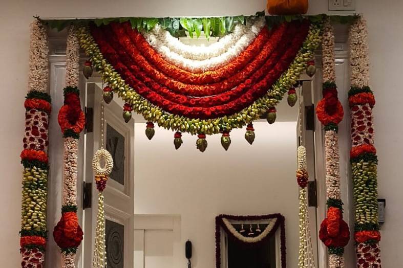 Entrance decor