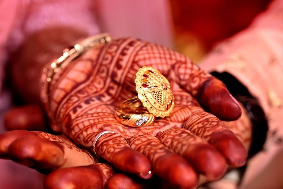 Married couple showing their wedding rings at Bangladesh. Close up image,  Stock Photo, Picture And Royalty Free Image. Pic. WE185282 | agefotostock
