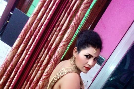 Kavita Beauty Parlour