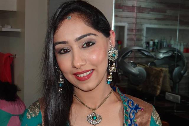 Pretty Woman Pune