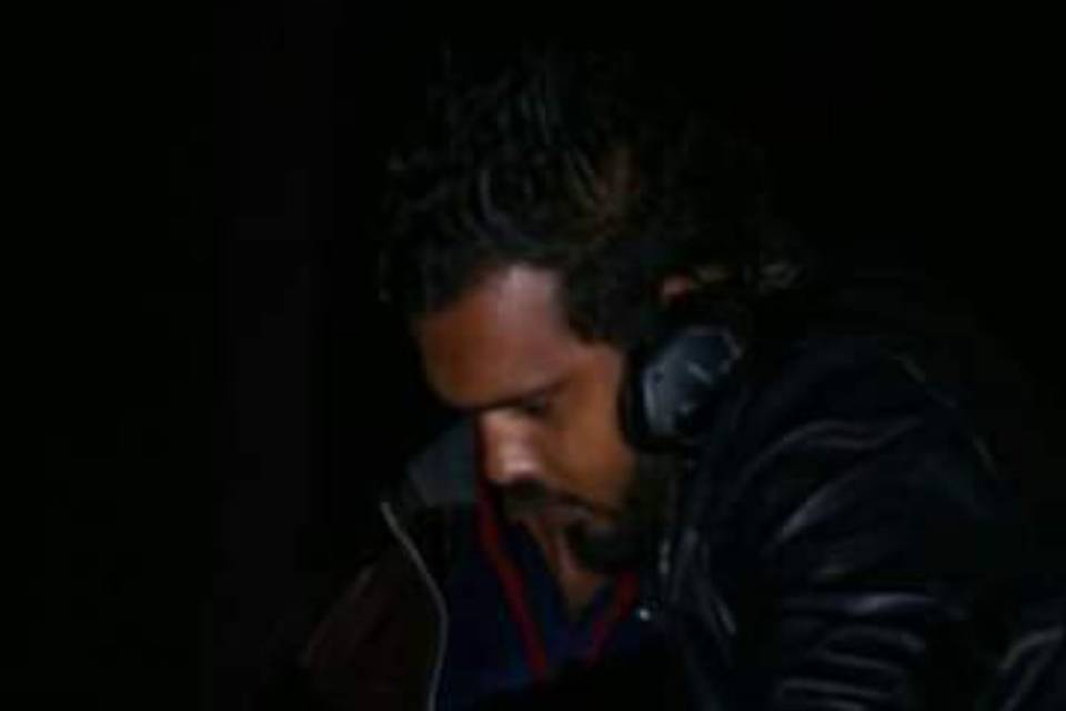 DJ Akshay Lakshkara