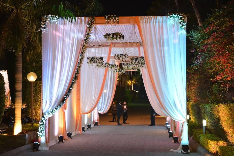 Entrance decor