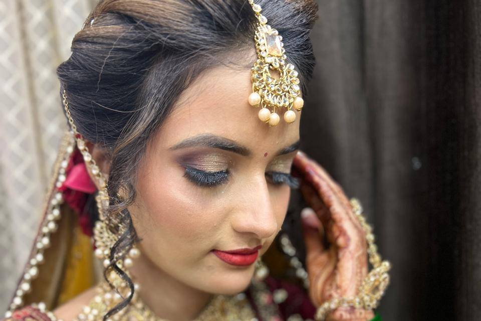 Ronak Salon