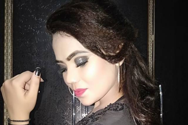 Party makeup