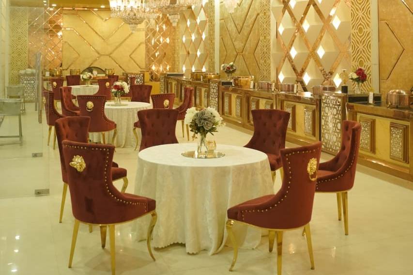 The Colors, Banquet Hall
