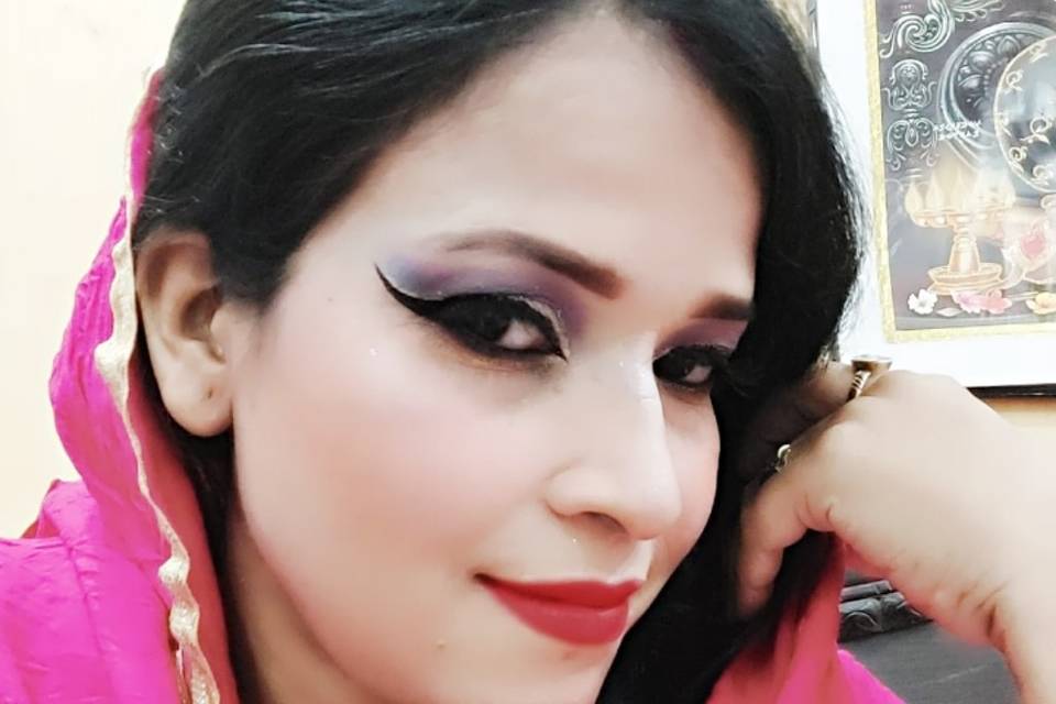 Party makeup