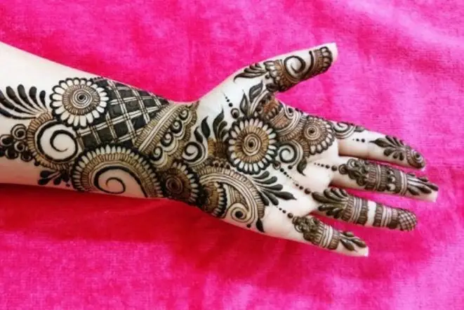 Beautiful Khaleeji Heena Design for Back Hand || Arham Mehndi Designs -  YouTube