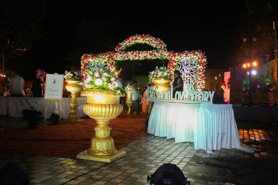 Reception Entrance arch