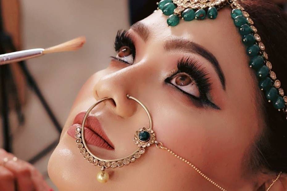 Samya Sekhon Makeup Artist