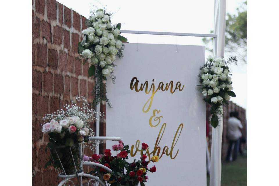 Wedding decor and arrangements