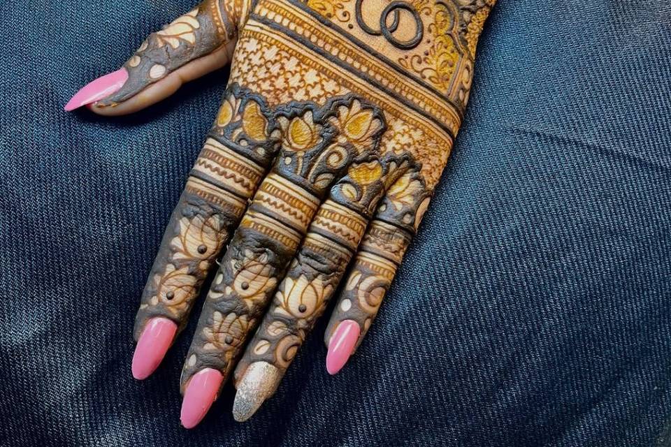 Bridal mehndi design