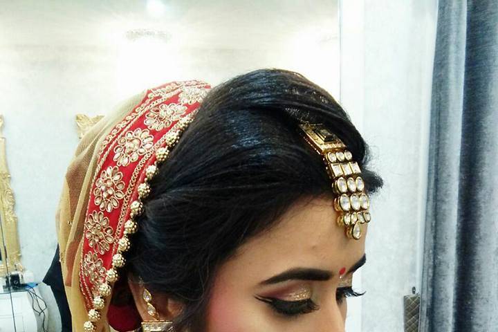 Bridal makeup