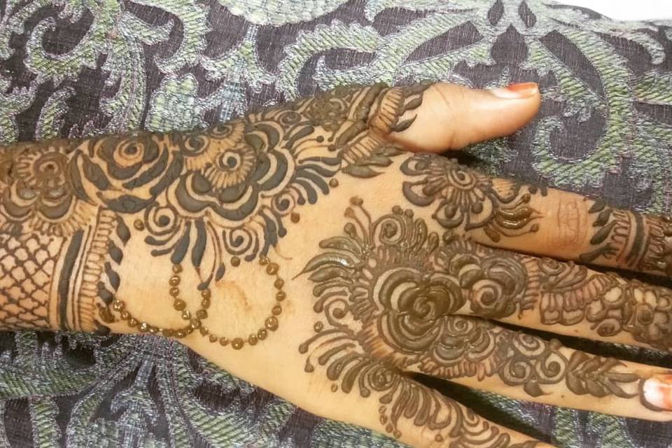 Mehndi Artists