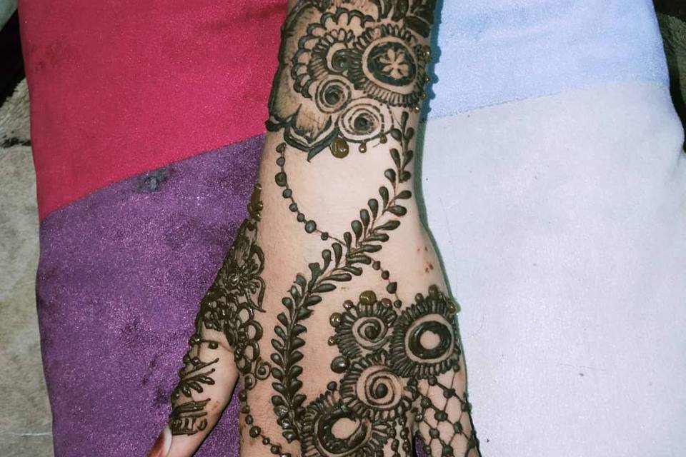 Mehndi Artists