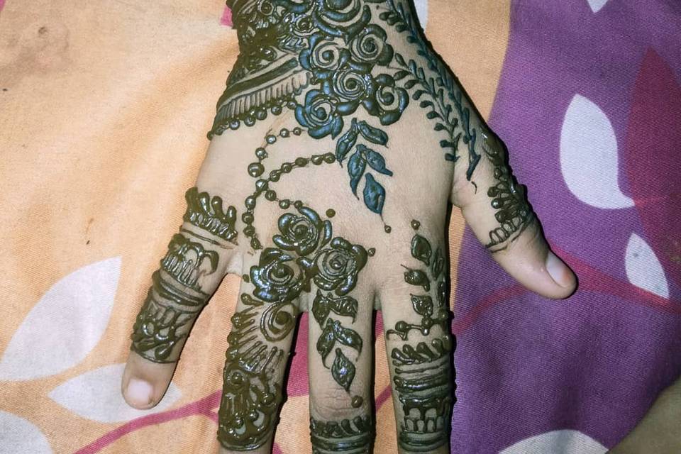 Mehndi Artists